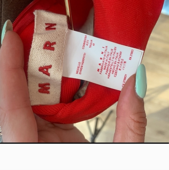 Marni sleeveless top SOLD - Picture 10 of 10